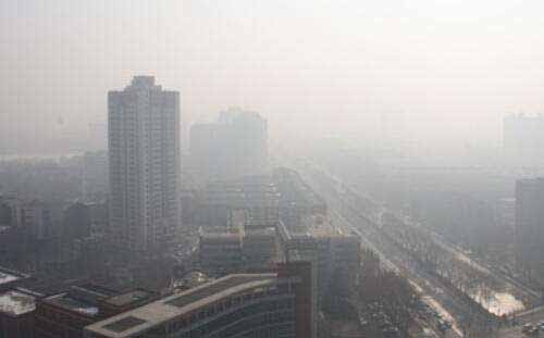 重汙染天氣襲擊北京，今年秋冬天氣不容樂觀，重汙染天將提前來